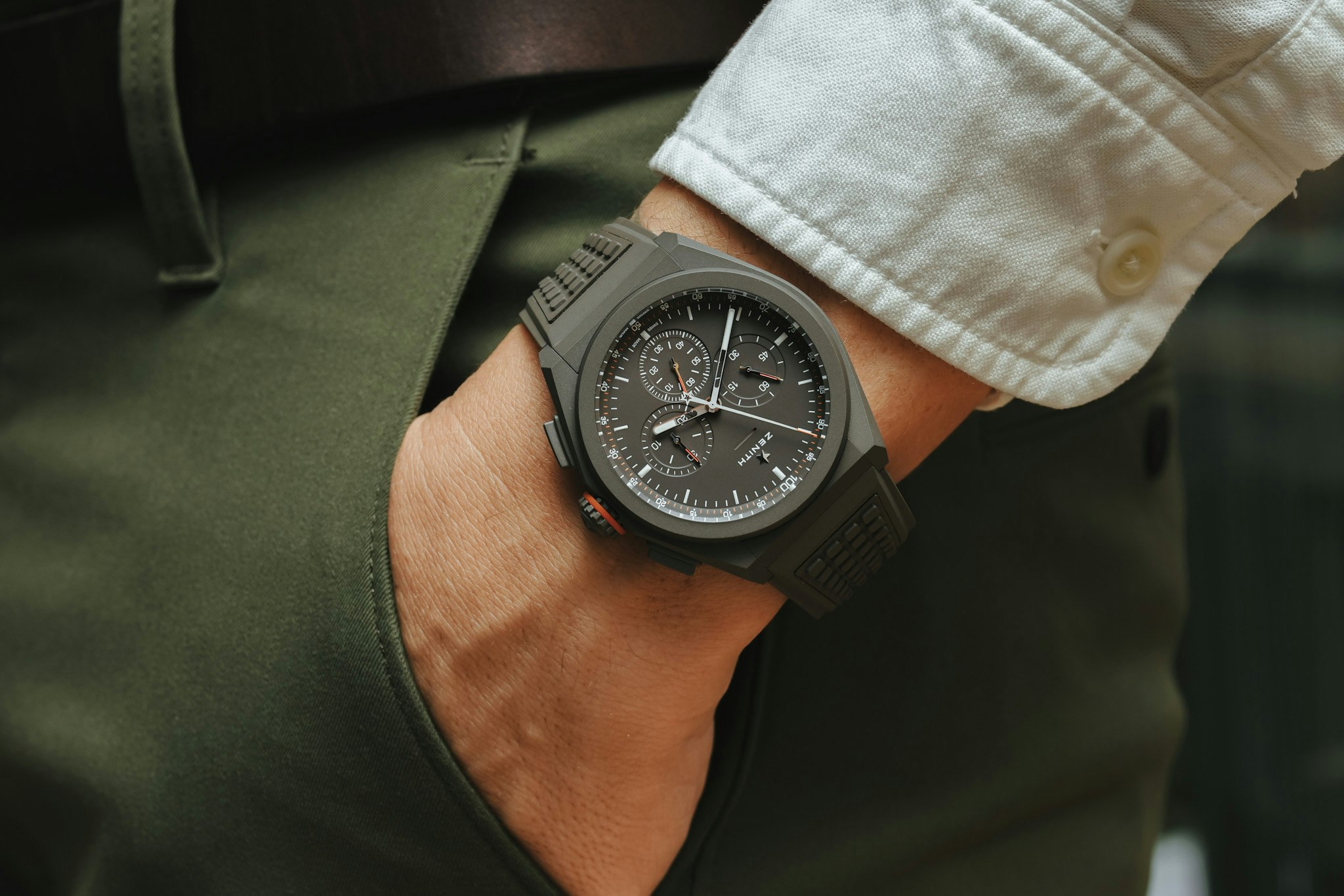 DEFY 21 Land Rover Edition